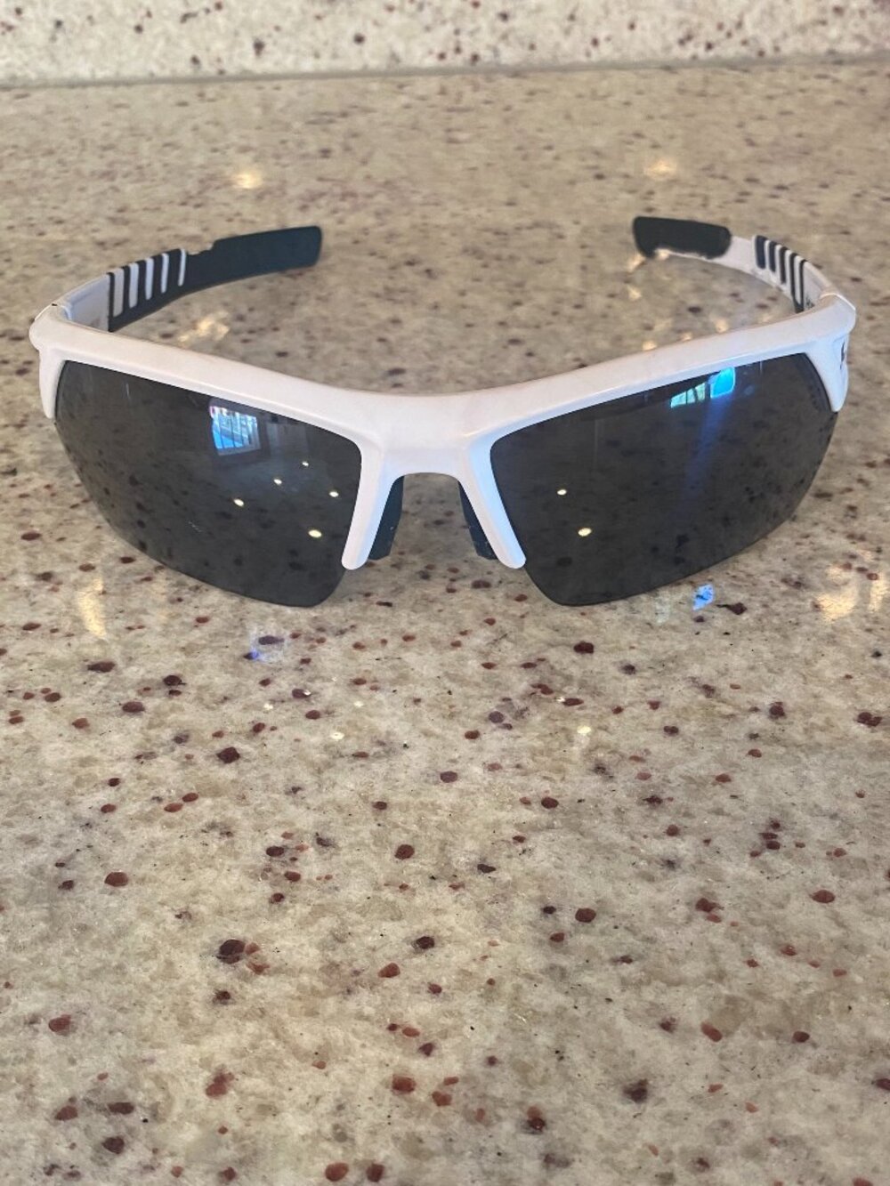 Under Armour Ignitor 2.0 Semi Rimless Sunglasses, White Striped